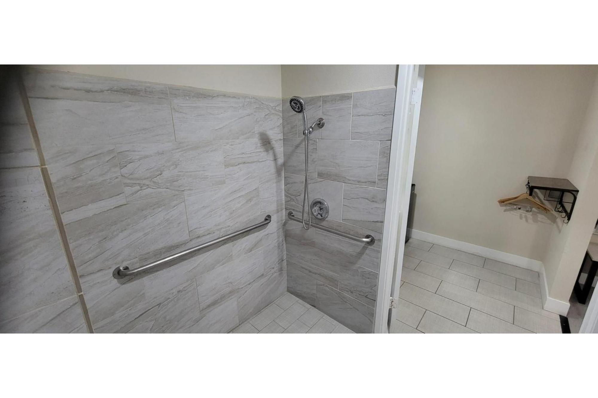 Hotel Avenida Victorville I 15 Экстерьер фото