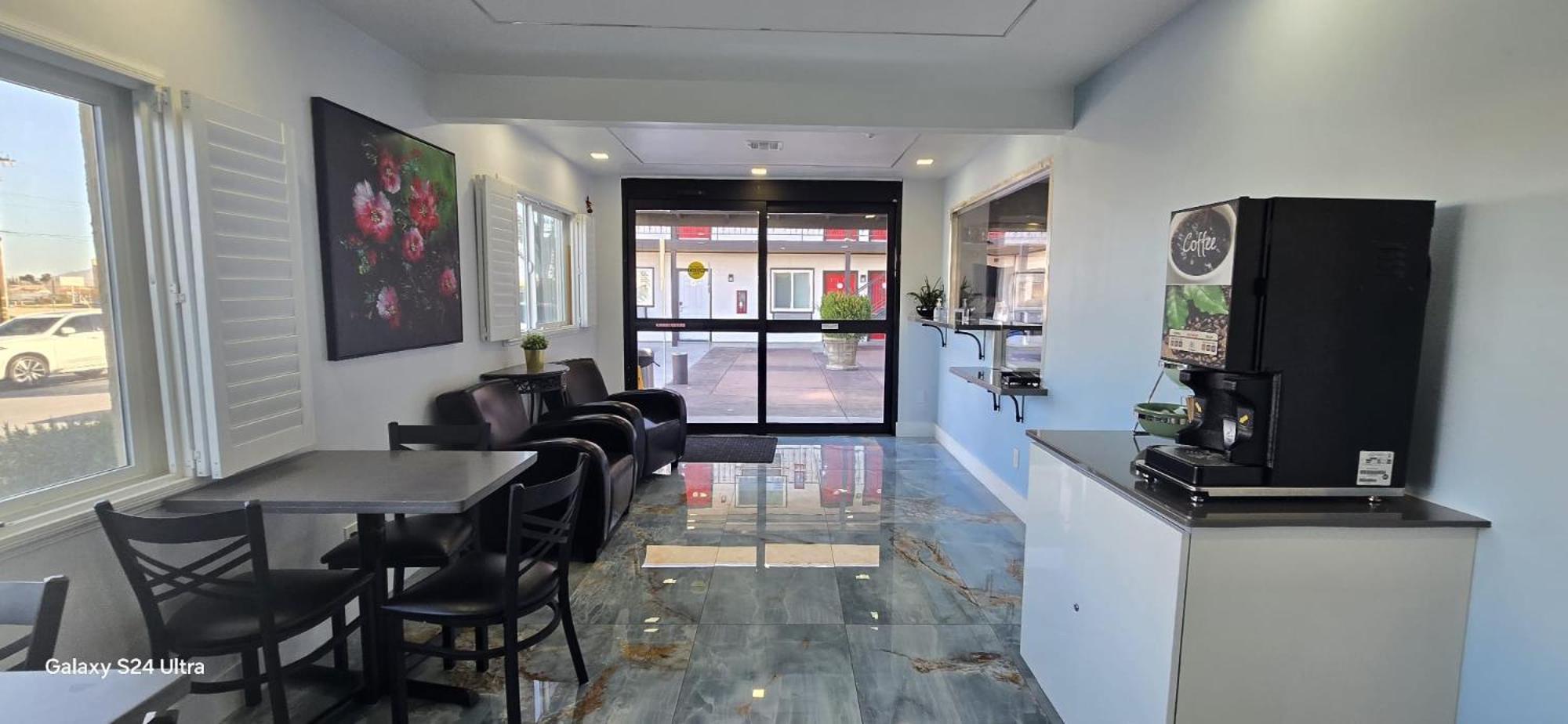 Hotel Avenida Victorville I 15 Экстерьер фото